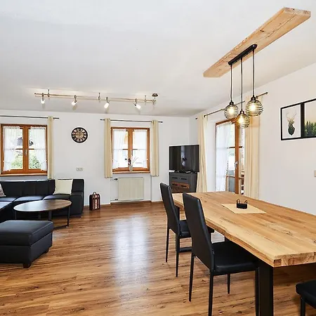 Haus Kohlpointner *